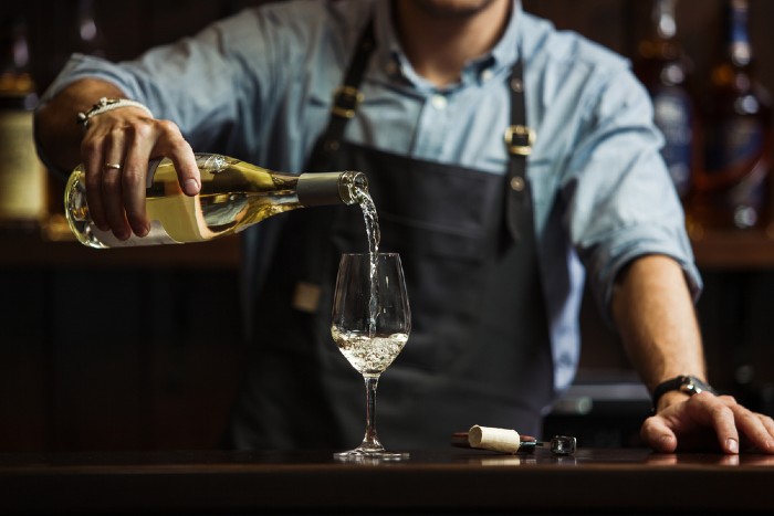 étude de marché d 'UN bar à vin