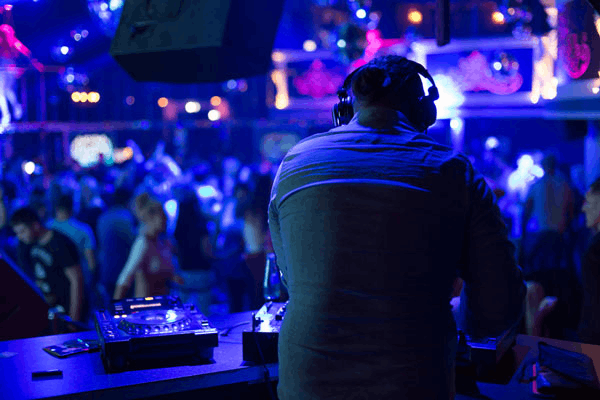 The ultimate guide to open a nightclub